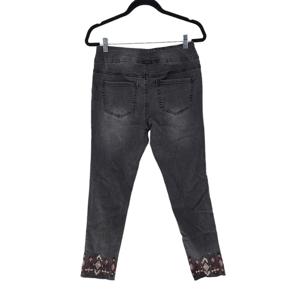 Golden Girls Clothing Women's Grey Embroidered Raw Hem Ankle Jegging Pant -10 - Picture 5 of 8
